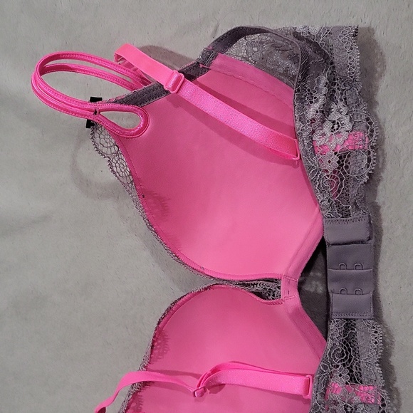Victoria's Secret Sexy Little Things Bra - Picture 9 of 16